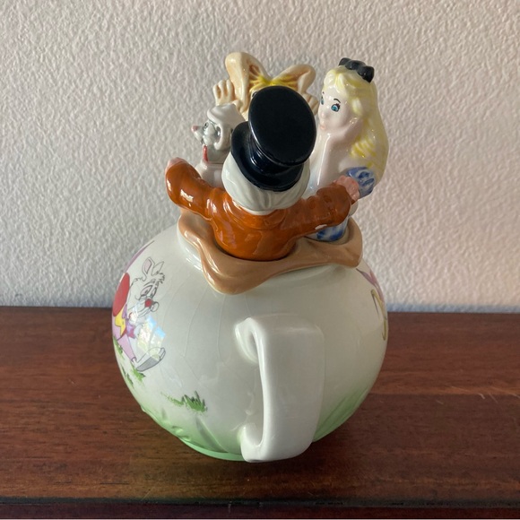 Disney Alice in Wonderland Paul Cardew Limited Ed.Ceramic Teapot White
Rabbit - Picture 4 of 9
